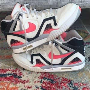 Nike air tech challenge two Sz 11.5 hot pink